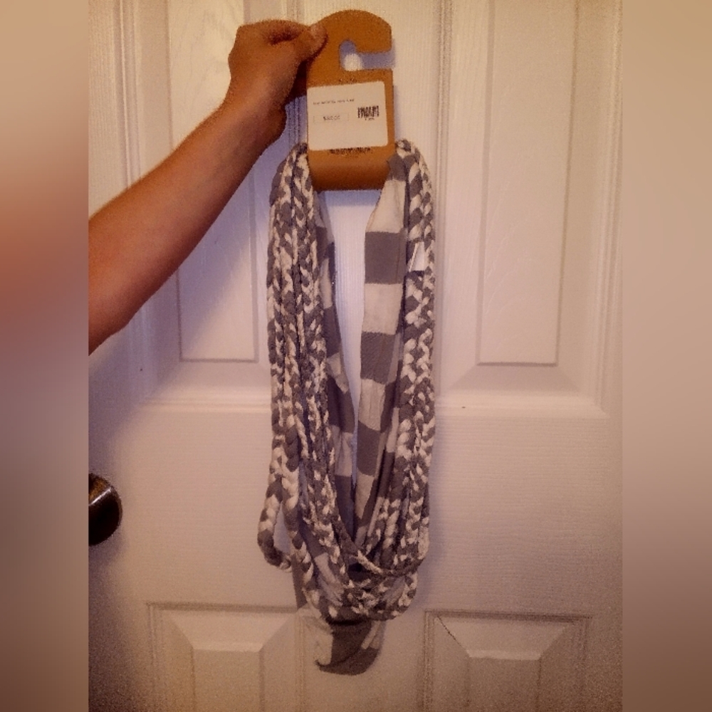 Infinity braid - Picture 4 of 4